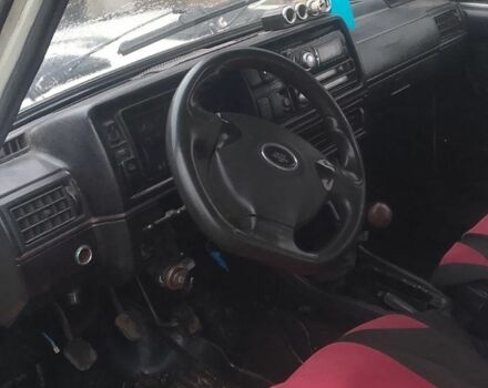 Белый ВАЗ 2106, объемом двигателя 0 л и пробегом 27 тыс. км за 425 $, фото 3 на Automoto.ua