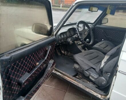 Белый ВАЗ 2106, объемом двигателя 1.3 л и пробегом 120 тыс. км за 600 $, фото 5 на Automoto.ua