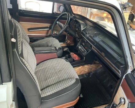 Белый ВАЗ 2106, объемом двигателя 1.5 л и пробегом 180 тыс. км за 499 $, фото 2 на Automoto.ua
