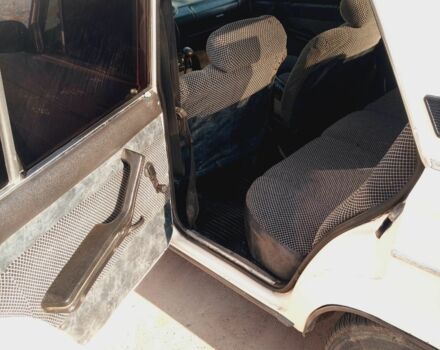 Белый ВАЗ 2106, объемом двигателя 1.6 л и пробегом 60 тыс. км за 850 $, фото 6 на Automoto.ua