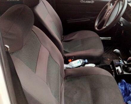 Белый ВАЗ 2106, объемом двигателя 1.3 л и пробегом 0 тыс. км за 1200 $, фото 4 на Automoto.ua