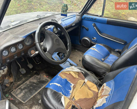 Белый ВАЗ 2106, объемом двигателя 1.5 л и пробегом 200 тыс. км за 237 $, фото 7 на Automoto.ua