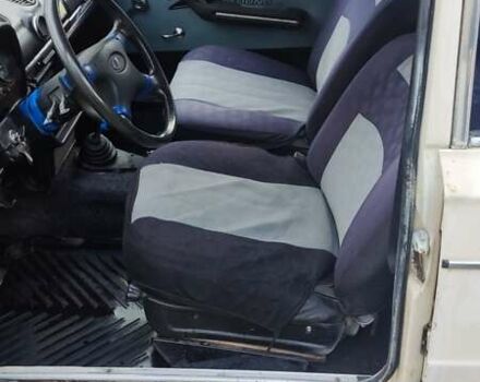 Белый ВАЗ 2106, объемом двигателя 1.5 л и пробегом 100 тыс. км за 500 $, фото 1 на Automoto.ua