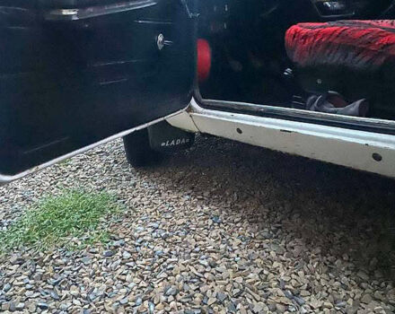 Білий ВАЗ 2106, об'ємом двигуна 1.6 л та пробігом 80 тис. км за 1000 $, фото 7 на Automoto.ua