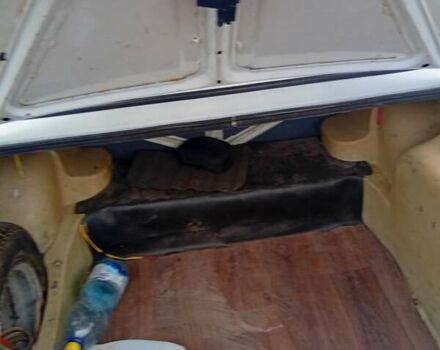 Белый ВАЗ 2106, объемом двигателя 1.29 л и пробегом 140 тыс. км за 565 $, фото 3 на Automoto.ua