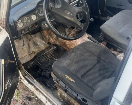 Белый ВАЗ 2106, объемом двигателя 1.6 л и пробегом 456 тыс. км за 354 $, фото 6 на Automoto.ua