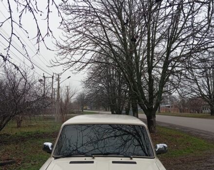 Білий ВАЗ 2106, об'ємом двигуна 3 л та пробігом 50 тис. км за 615 $, фото 2 на Automoto.ua
