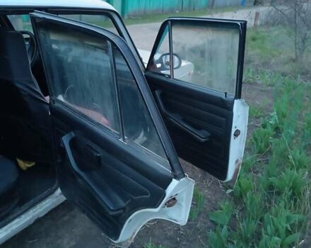 Білий ВАЗ 2106, об'ємом двигуна 1.3 л та пробігом 151 тис. км за 700 $, фото 4 на Automoto.ua