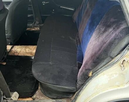 Белый ВАЗ 2106, объемом двигателя 1.5 л и пробегом 140 тыс. км за 243 $, фото 3 на Automoto.ua
