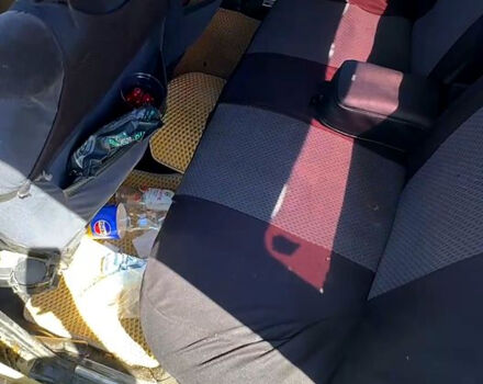 ВАЗ 2106 1990 в Сарнах на Automoto.ua Белый ВАЗ 2106, объемом двигателя 1.5 л и пробегом 202 тыс. км за 850 $, фото 8 на Automoto.ua