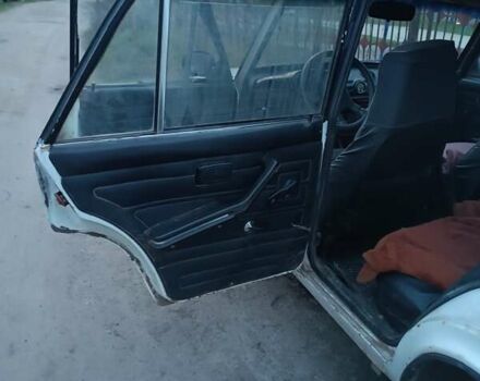 Білий ВАЗ 2106, об'ємом двигуна 1.3 л та пробігом 151 тис. км за 700 $, фото 7 на Automoto.ua