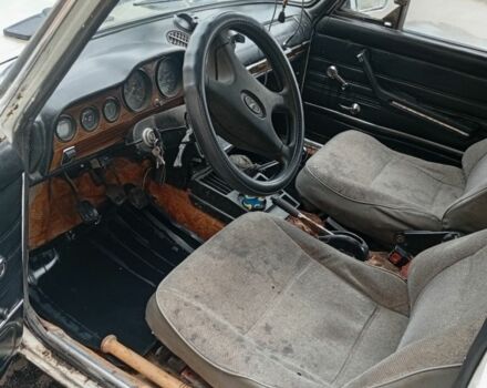 Белый ВАЗ 2106, объемом двигателя 1.6 л и пробегом 81 тыс. км за 628 $, фото 5 на Automoto.ua