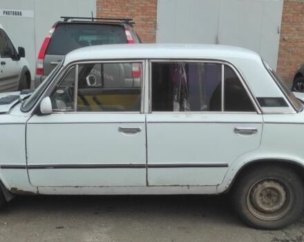 Білий ВАЗ 2106, об'ємом двигуна 0 л та пробігом 100 тис. км за 600 $, фото 3 на Automoto.ua