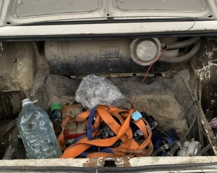 Белый ВАЗ 2106, объемом двигателя 1.6 л и пробегом 3 тыс. км за 237 $, фото 3 на Automoto.ua