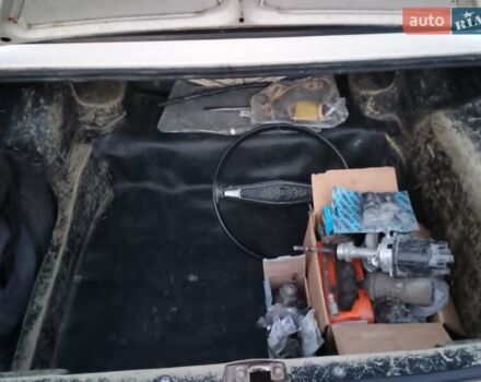Білий ВАЗ 2106, об'ємом двигуна 0 л та пробігом 100 тис. км за 650 $, фото 6 на Automoto.ua