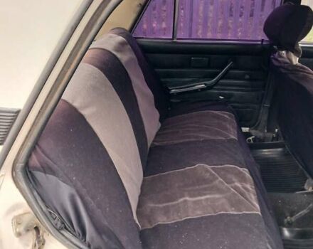 Белый ВАЗ 2106, объемом двигателя 1.45 л и пробегом 947 тыс. км за 800 $, фото 3 на Automoto.ua