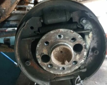 Белый ВАЗ 2106, объемом двигателя 0 л и пробегом 82 тыс. км за 2550 $, фото 21 на Automoto.ua