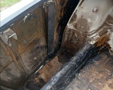 Белый ВАЗ 2106, объемом двигателя 0 л и пробегом 82 тыс. км за 2550 $, фото 20 на Automoto.ua