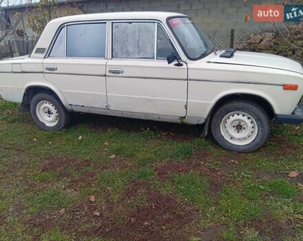 Белый ВАЗ 2106, объемом двигателя 1.5 л и пробегом 200 тыс. км за 426 $, фото 1 на Automoto.ua