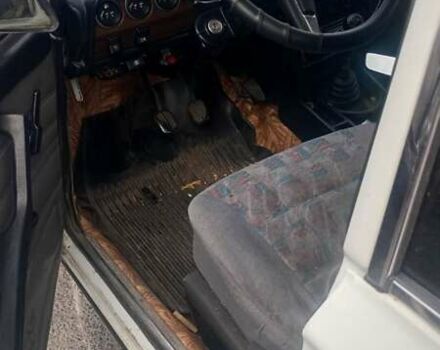 Белый ВАЗ 2106, объемом двигателя 1.5 л и пробегом 180 тыс. км за 273 $, фото 4 на Automoto.ua