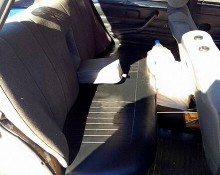 Белый ВАЗ 2106, объемом двигателя 1.7 л и пробегом 250 тыс. км за 410 $, фото 3 на Automoto.ua