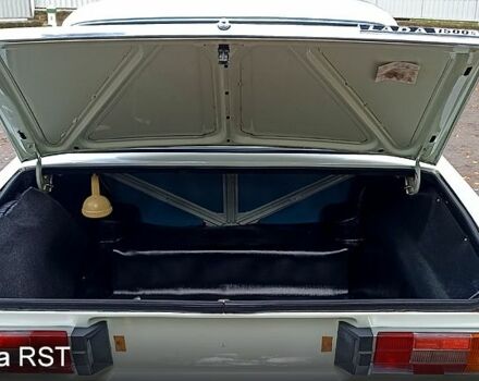 Білий ВАЗ 2106, об'ємом двигуна 1.5 л та пробігом 36 тис. км за 3700 $, фото 13 на Automoto.ua