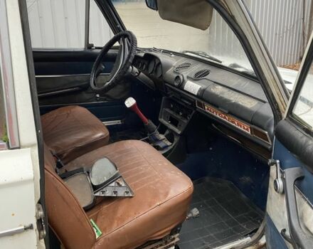 Белый ВАЗ 2106, объемом двигателя 1.6 л и пробегом 100 тыс. км за 190 $, фото 3 на Automoto.ua