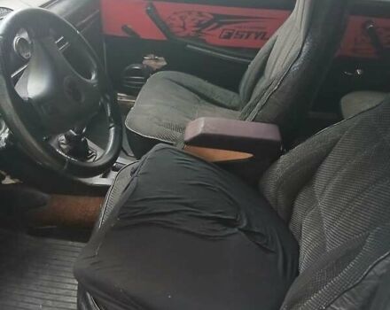 Білий ВАЗ 2106, об'ємом двигуна 1.5 л та пробігом 680 тис. км за 400 $, фото 6 на Automoto.ua