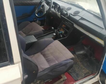 Бежевий ВАЗ 2106, об'ємом двигуна 1 л та пробігом 100 тис. км за 408 $, фото 4 на Automoto.ua