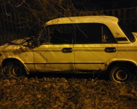 Бежевый ВАЗ 2106, объемом двигателя 0 л и пробегом 300 тыс. км за 100 $, фото 1 на Automoto.ua