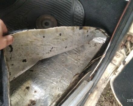 Бежевый ВАЗ 2106, объемом двигателя 0 л и пробегом 200 тыс. км за 481 $, фото 6 на Automoto.ua