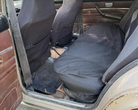 Бежевый ВАЗ 2106, объемом двигателя 1.3 л и пробегом 340 тыс. км за 604 $, фото 6 на Automoto.ua