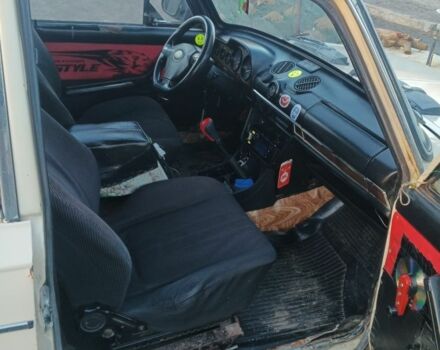 ВАЗ 2106 1989 в Звенигородка на Automoto.ua Бежевый ВАЗ 2106, объемом двигателя 0 л и пробегом 90 тыс. км за 432 $, фото 2 на Automoto.ua