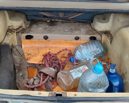 Бежевый ВАЗ 2106, объемом двигателя 0 л и пробегом 350 тыс. км за 400 $, фото 5 на Automoto.ua