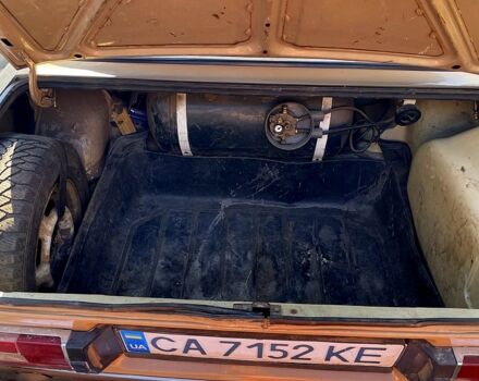 Бежевый ВАЗ 2106, объемом двигателя 1.3 л и пробегом 0 тыс. км за 1000 $, фото 6 на Automoto.ua