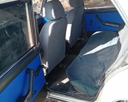 Бежевий ВАЗ 2106, об'ємом двигуна 1.3 л та пробігом 200 тис. км за 716 $, фото 3 на Automoto.ua