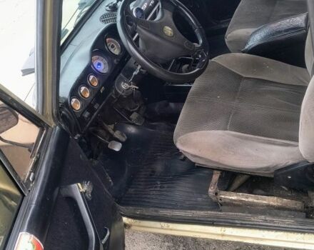 Бежевый ВАЗ 2106, объемом двигателя 1.7 л и пробегом 268 тыс. км за 643 $, фото 6 на Automoto.ua