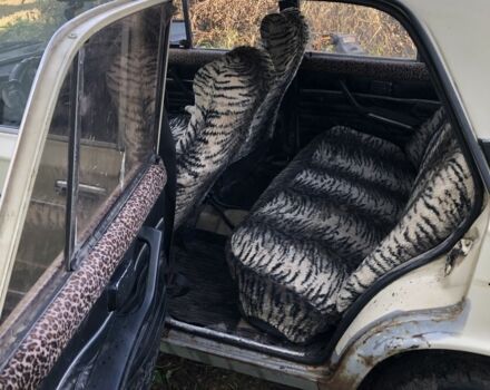 ВАЗ 2106 1990 в Черняхове на Automoto.ua Бежевый ВАЗ 2106, объемом двигателя 1.3 л и пробегом 10 тыс. км за 300 $, фото 5 на Automoto.ua