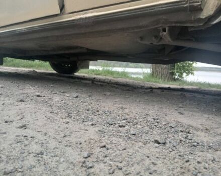 Бежевый ВАЗ 2106, объемом двигателя 1.6 л и пробегом 106 тыс. км за 1023 $, фото 19 на Automoto.ua