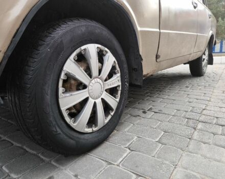 Бежевый ВАЗ 2106, объемом двигателя 0 л и пробегом 333 тыс. км за 300 $, фото 8 на Automoto.ua