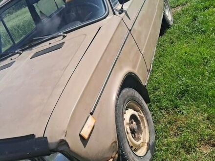ВАЗ 2106 1983 у Житомирі на Automoto.ua Бежевий ВАЗ 2106, об'ємом двигуна 0 л та пробігом 69 тис. км за 400 $, фото 1 на Automoto.ua