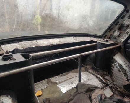 Черный ВАЗ 2106, объемом двигателя 1.3 л и пробегом 200 тыс. км за 550 $, фото 5 на Automoto.ua