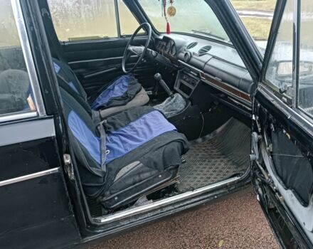 ВАЗ 2106 1990 в Коростене на Automoto.ua Черный ВАЗ 2106, объемом двигателя 1.5 л и пробегом 130 тыс. км за 372 $, фото 9 на Automoto.ua