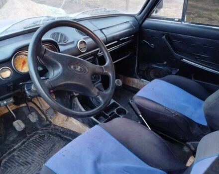 Черный ВАЗ 2106, объемом двигателя 1.5 л и пробегом 500 тыс. км за 420 $, фото 3 на Automoto.ua