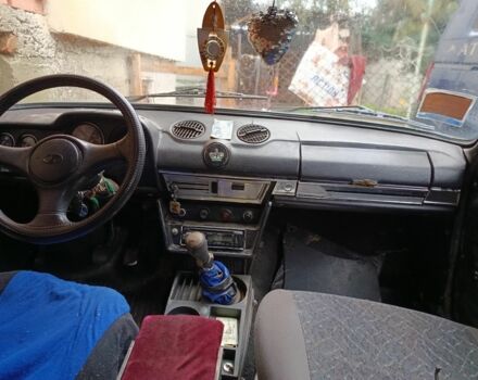 Черный ВАЗ 2106, объемом двигателя 1.3 л и пробегом 300 тыс. км за 604 $, фото 7 на Automoto.ua