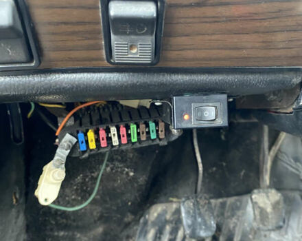 Фиолетовый ВАЗ 2106, объемом двигателя 1.3 л и пробегом 18 тыс. км за 471 $, фото 10 на Automoto.ua