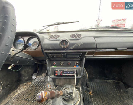 Фиолетовый ВАЗ 2106, объемом двигателя 1.3 л и пробегом 18 тыс. км за 471 $, фото 11 на Automoto.ua