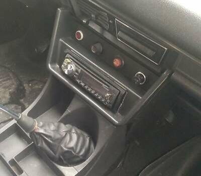 Фиолетовый ВАЗ 2106, объемом двигателя 1.5 л и пробегом 82 тыс. км за 1350 $, фото 7 на Automoto.ua