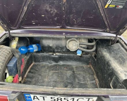 Фиолетовый ВАЗ 2106, объемом двигателя 1.5 л и пробегом 256 тыс. км за 587 $, фото 4 на Automoto.ua