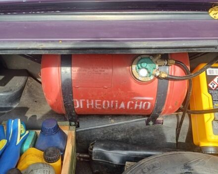 Фиолетовый ВАЗ 2106, объемом двигателя 1.3 л и пробегом 200 тыс. км за 842 $, фото 9 на Automoto.ua